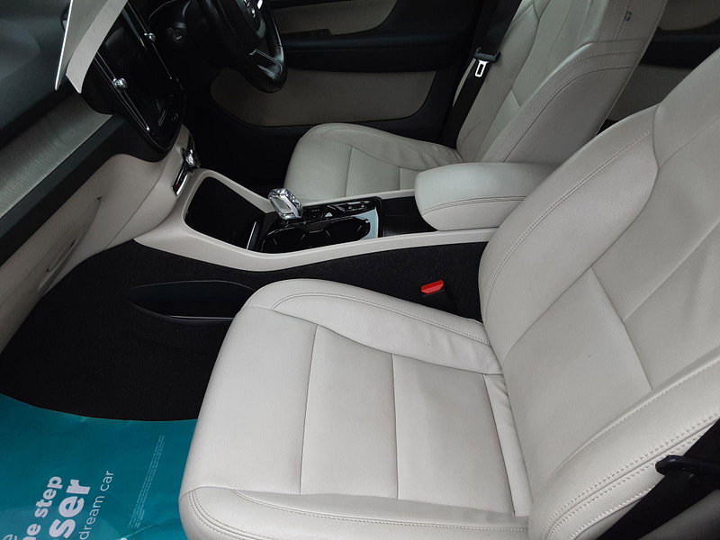 Volvo XC40 1.5h T5 Twin Engine Recharge 10.7kWh Inscription Auto Euro 6 (s/s) 5dr 5dr Automatic 2026