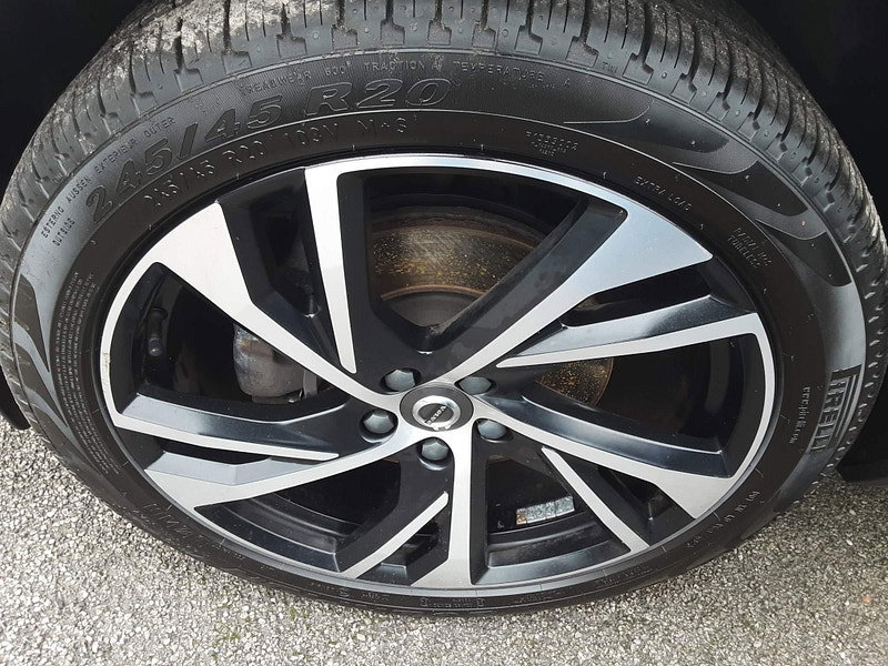 Volvo XC40 2.0 D4 R-Design Pro Auto AWD Euro 6 (s/s) 5dr 5dr Automatic 2026