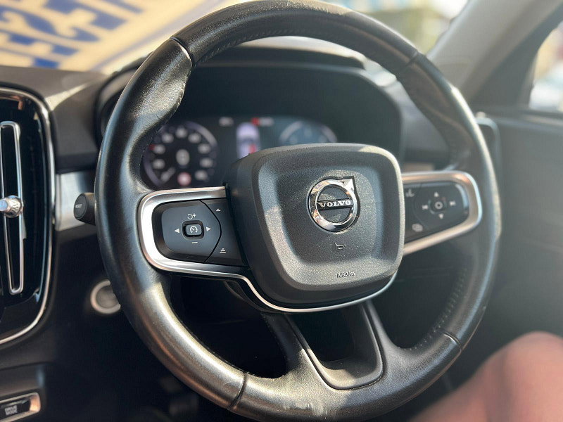 Volvo XC40 2.0 D3 Momentum Euro 6 (s/s) 5dr 5dr Manual 2026