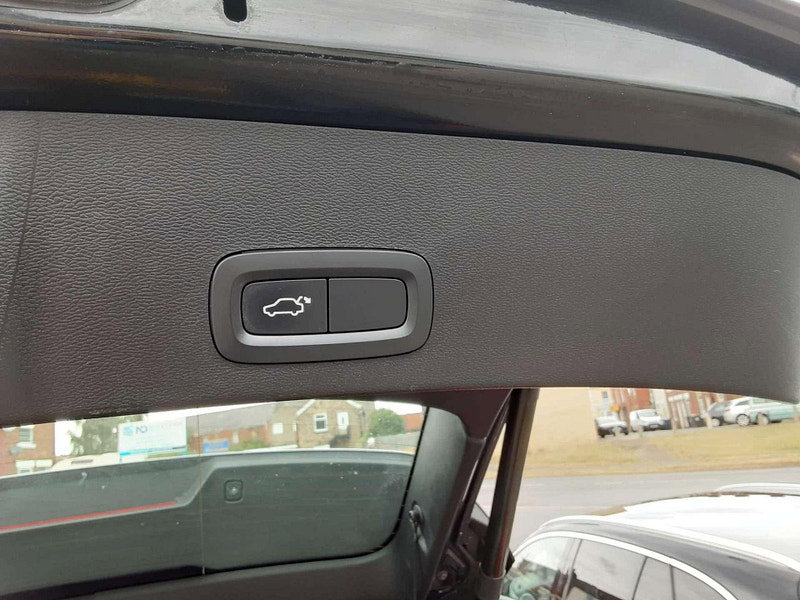 Volvo XC40 2.0 D3 Inscription Pro Auto Euro 6 (s/s) 5dr 5dr Automatic 2026