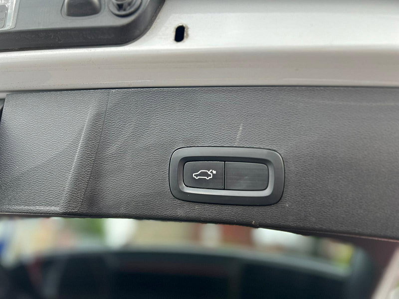 Volvo XC40 2.0 D3 Inscription Pro Euro 6 (s/s) 5dr 5dr Manual 2026