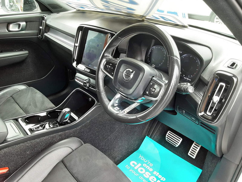 Volvo XC40 2.0 D3 R-Design Auto Euro 6 (s/s) 5dr 5dr Automatic 2026
