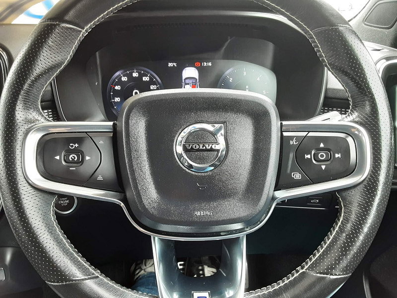 Volvo XC40 2.0 D3 R-Design Auto Euro 6 (s/s) 5dr 5dr Automatic 2026
