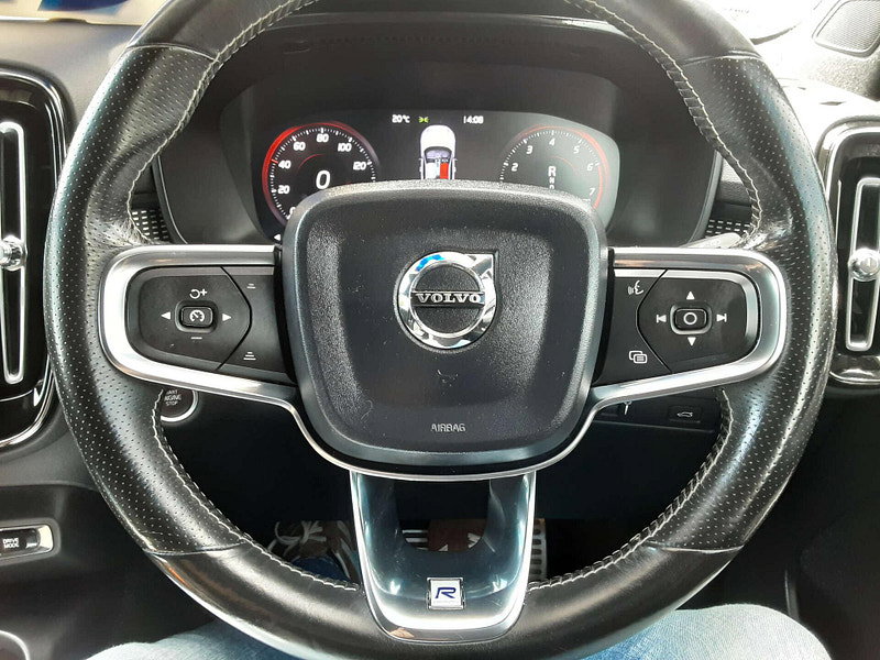 Volvo XC40 2.0 T4 R-Design Pro Auto AWD Euro 6 (s/s) 5dr 5dr Automatic 2026
