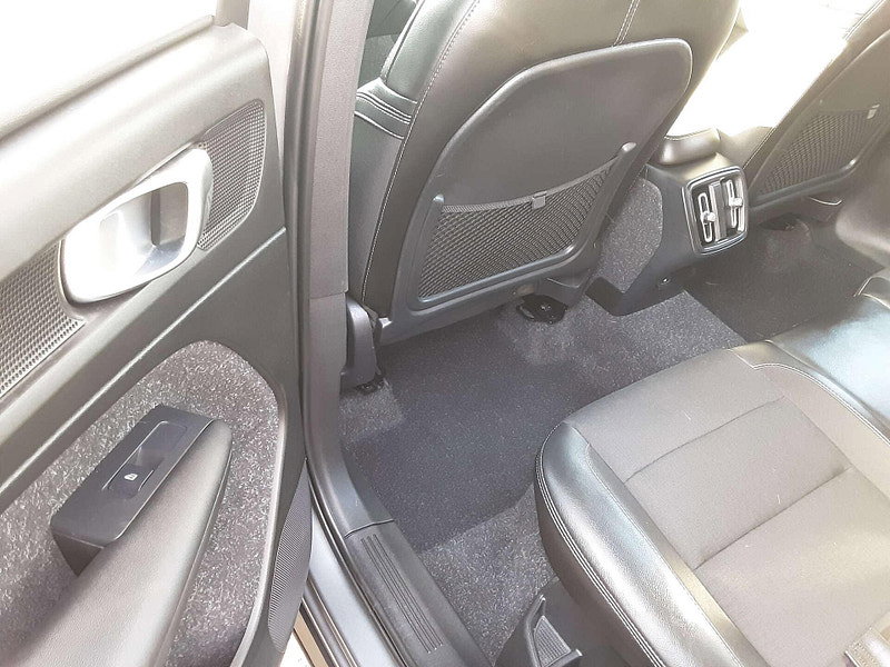 Volvo XC40 2.0 XC40 Momentum Pro D3 Auto 5dr 5dr Automatic 2026