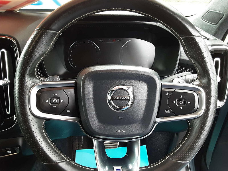 Volvo XC40 2.0 XC40 R-Design Pro D3 Auto 5dr 5dr Automatic 2026