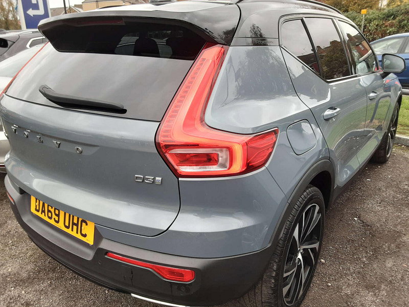 Volvo XC40 2.0 XC40 R-Design Pro D3 Auto 5dr 5dr Automatic 2026