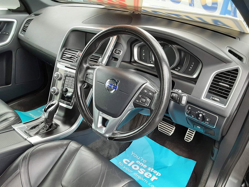 Volvo XC60 2.4 D5 R-Design Lux Nav Auto AWD Euro 6 (s/s) 5dr 5dr Automatic 2026