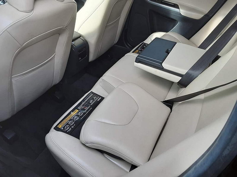 Volvo XC60 2.4 D5 SE Lux Nav AWD Euro 5 (s/s) 5dr 5dr Manual 2026