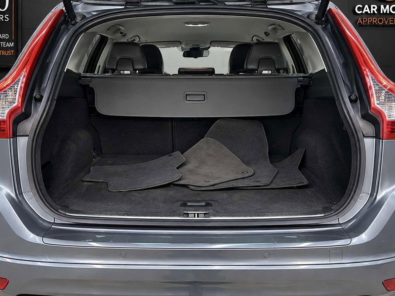 Volvo XC60 2.4 XC60 SE Luxury Nav D5 AWD Auto 4WD 5dr 5dr Automatic 2026