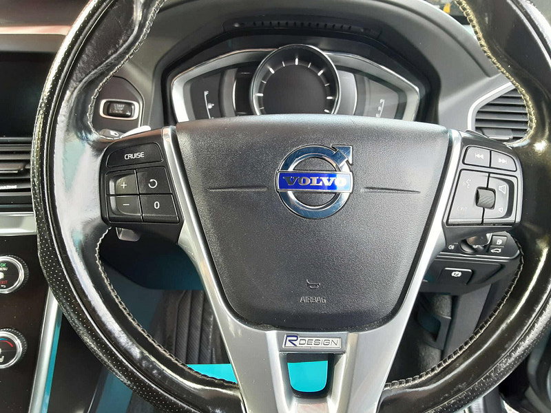 Volvo XC60 2.4 XC60 R-Design Luxury Nav D4 AWD Auto 4WD 5dr 5dr Automatic 2026