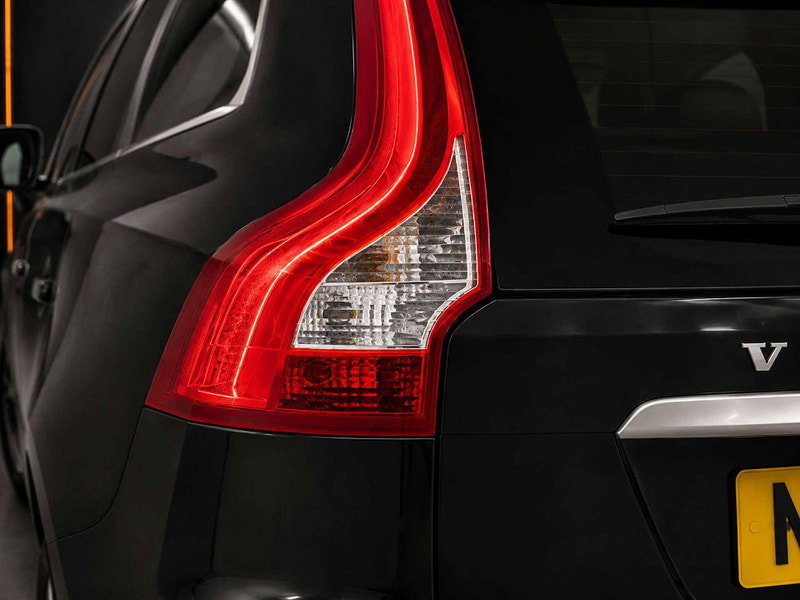 Volvo XC60 2.4 XC60 R-Design Luxury Nav D5 AWD 4WD 5dr 5dr Manual 2026