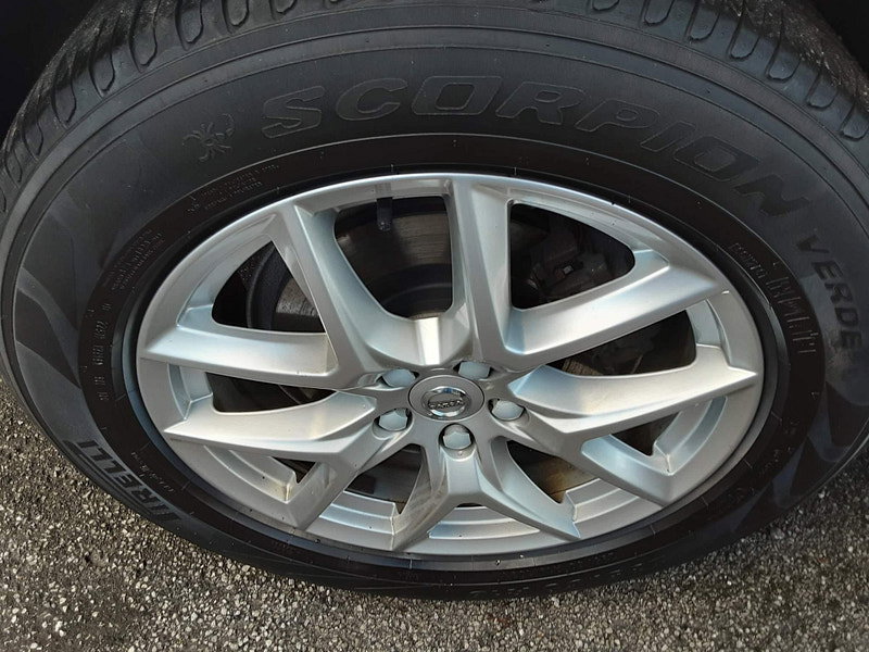 Volvo XC60 2.0 D4 Momentum Pro Auto Euro 6 (s/s) 5dr 5dr Automatic 2026