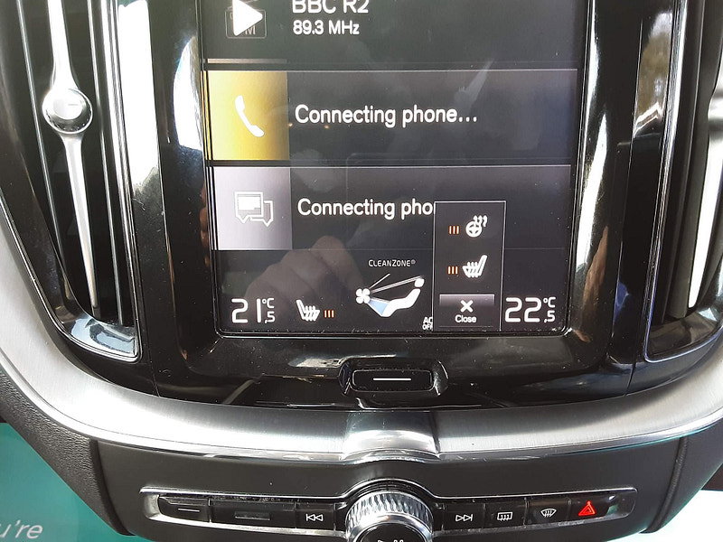 Volvo XC60 2.0 D4 Momentum Pro Auto Euro 6 (s/s) 5dr 5dr Automatic 2026
