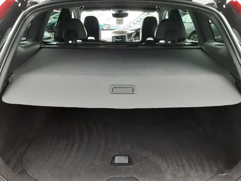 Volvo XC60 2.0 D4 R-Design Nav Euro 6 (s/s) 5dr 5dr Manual 2026