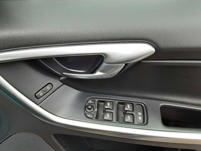 Volvo XC60 2.0 D4 SE Nav Auto Euro 6 (s/s) 5dr 5dr Automatic 2026