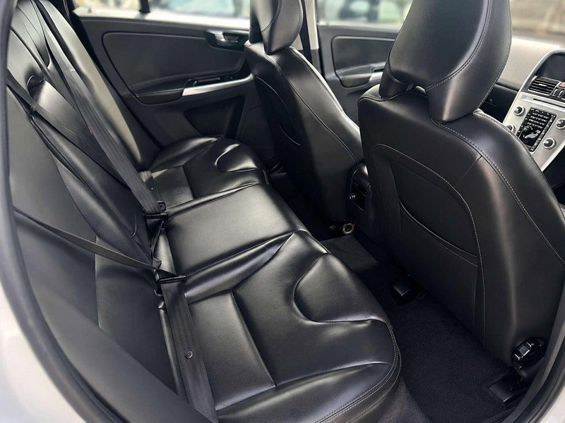 Volvo XC60 2.0 XC60 SE Nav D4 Auto 5dr 5dr Automatic 2026