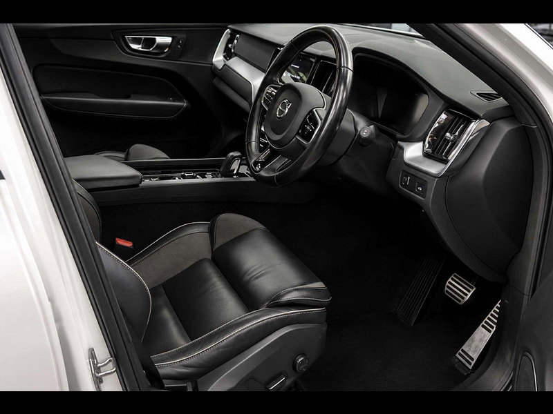 Volvo XC60 2.0 XC60 R-Design B4 MHEV Auto 5dr 5dr Automatic 2026