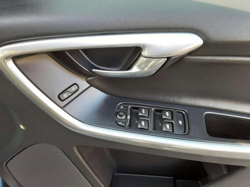 Volvo XC60 2.0 XC60 R-Design Luxury Nav D4 5dr 5dr Manual 2026