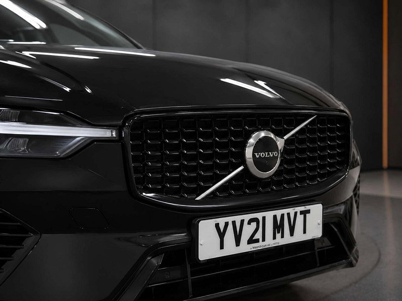 Volvo XC60 2.0 XC60 R-Design Pro T8 Recharge AWD Auto 4WD 5dr 5dr Automatic 2026