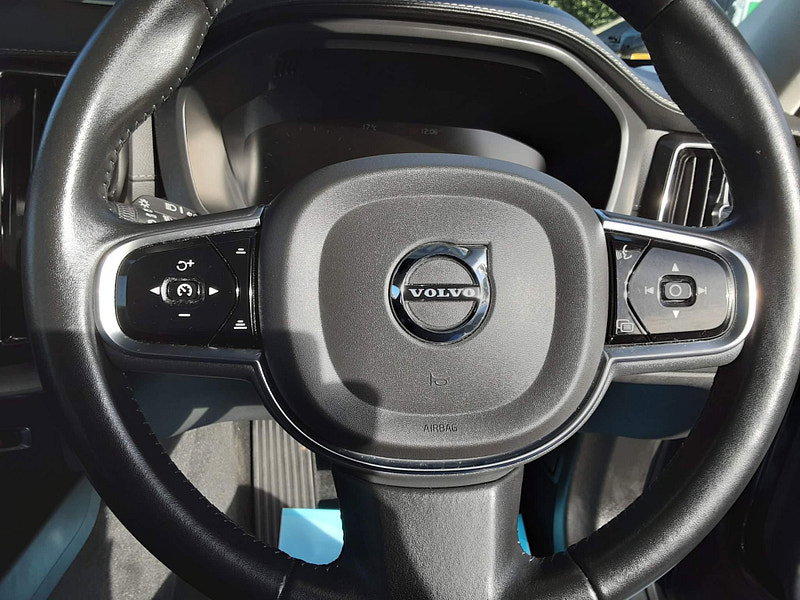 Volvo XC60 2.0h T8 Twin Engine 11.6kWh Inscription Auto AWD Euro 6 (s/s) 5dr 5dr Automatic 2026
