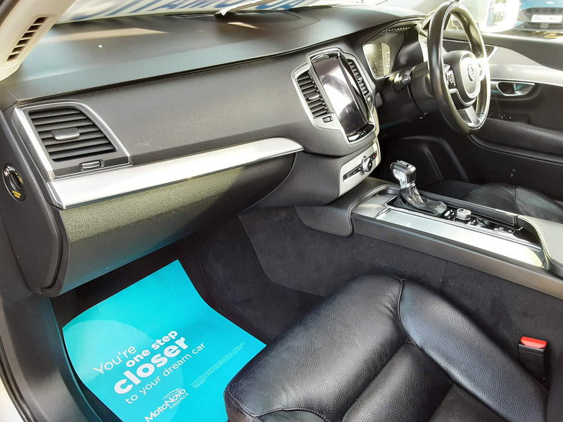 Volvo XC90 2.0 D5 Momentum Geartronic 4WD Euro 6 (s/s) 5dr 5dr Automatic 2026