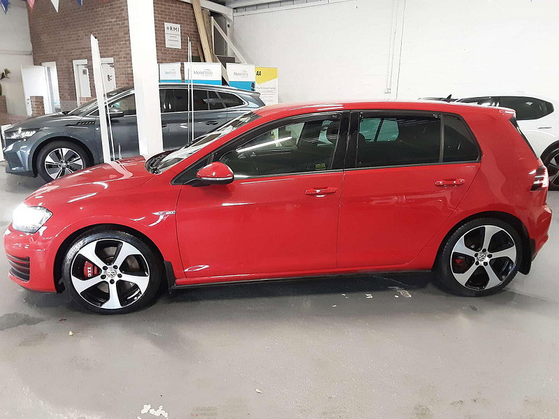 Volkswagen Golf 2.0 Golf GTi Performance 5dr 5dr Manual 2026