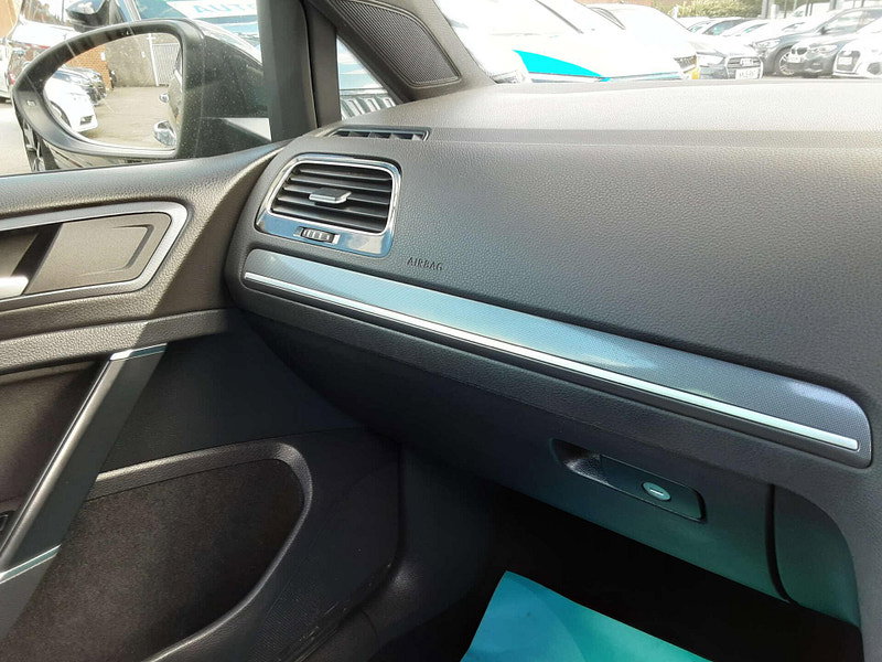 Volkswagen Golf 2.0 Golf R-Line Edition TDI BlueMotion Technology 5dr 5dr Manual 2026