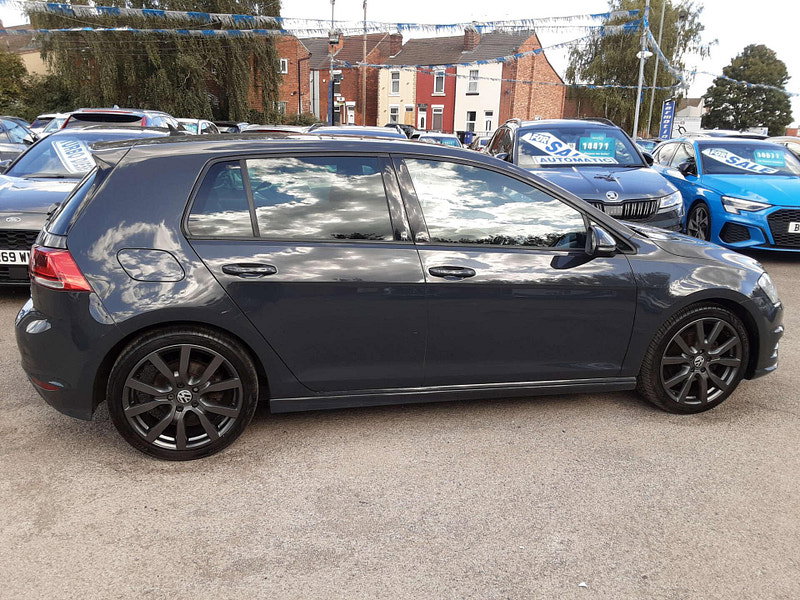 Volkswagen Golf 2.0 Golf R-Line Edition TDI BlueMotion Technology 5dr 5dr Manual 2026
