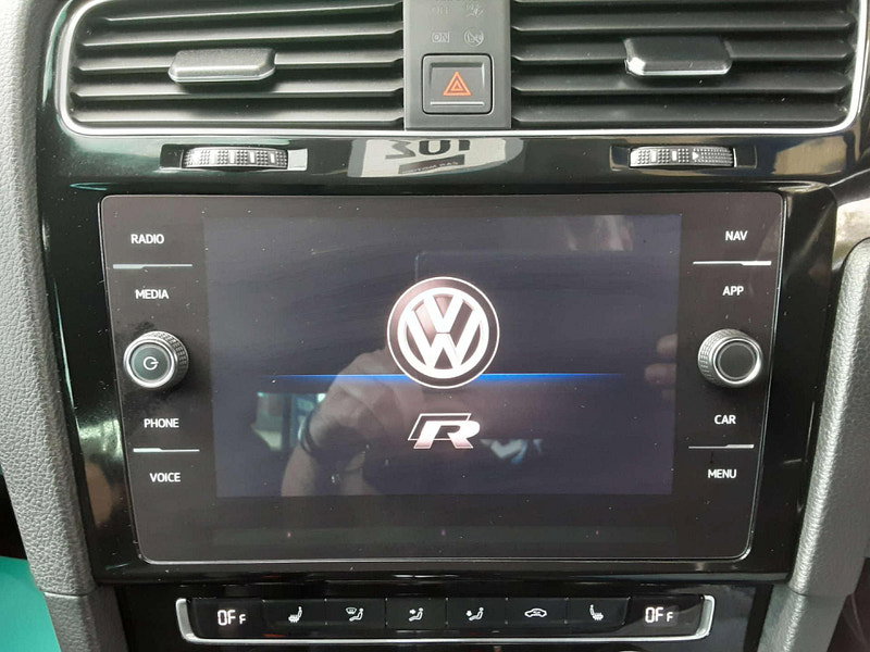 Volkswagen Golf 2.0 Golf R TSi Semi-Auto 4WD 5dr 5dr Automatic 2026