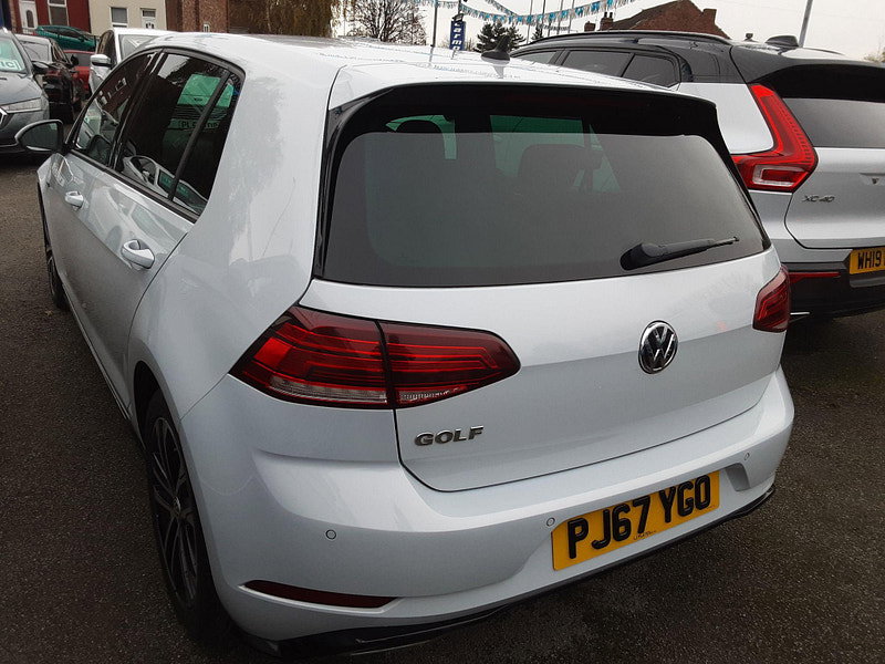 Volkswagen Golf 2.0 TDI R-Line Euro 6 (s/s) 5dr 5dr Manual 2026
