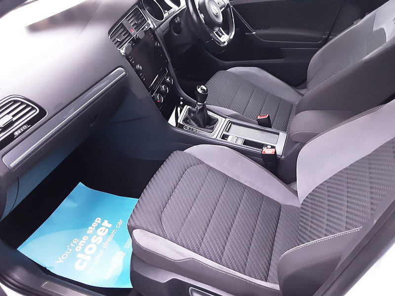 Volkswagen Golf 2.0 TDI R-Line Euro 6 (s/s) 5dr 5dr Manual 2026