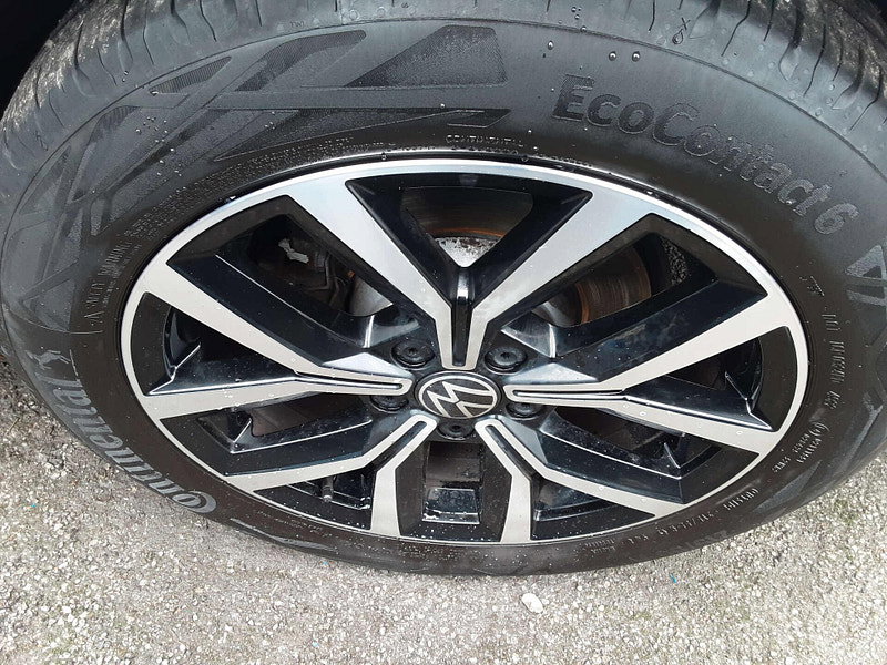 Volkswagen Passat 1.5 Passat SEL TSi Evo 5dr 5dr Manual 2026
