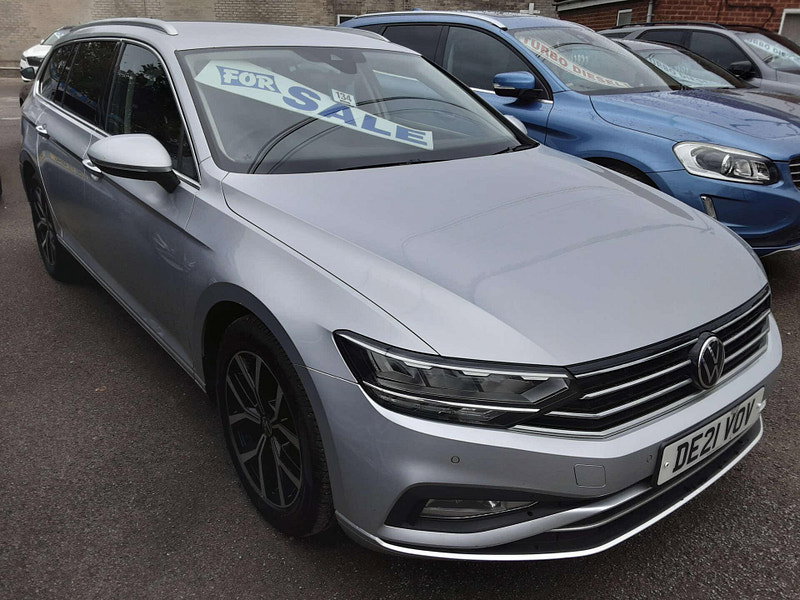 Volkswagen Passat 1.5 Passat SEL TSi Evo 5dr 5dr Manual 2026