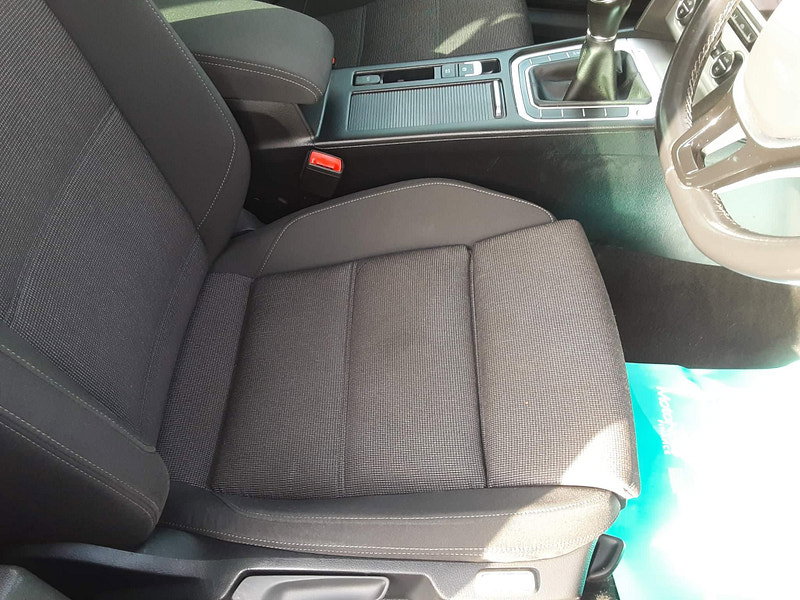 Volkswagen Passat 2.0 TDI SE Business Euro 6 (s/s) 5dr 5dr Manual 2026