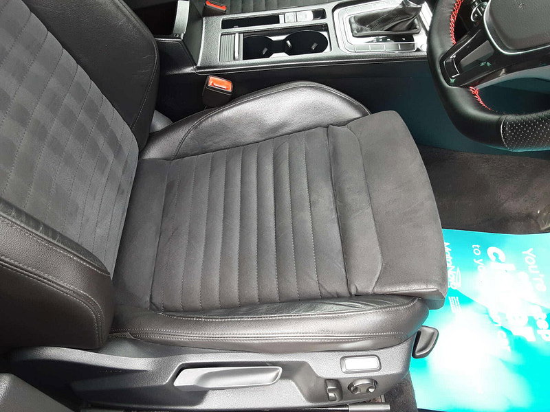 Volkswagen Passat 2.0 Passat GT TDI BlueMotion Technology Semi-Auto 5dr 5dr Automatic 2026