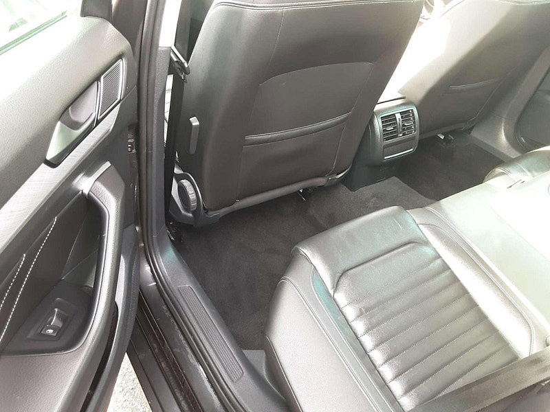Volkswagen Passat 2.0 Passat SEL TDI Semi-Auto 5dr 5dr Automatic 2026