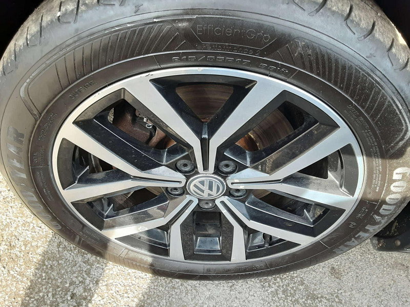 Volkswagen Passat 2.0 Passat SEL TDI Semi-Auto 5dr 5dr Automatic 2026