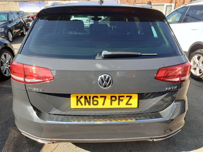 Volkswagen Passat 2.0 Passat R-Line TDI BlueMotion Technology Semi-Auto 5dr 5dr Automatic 2026