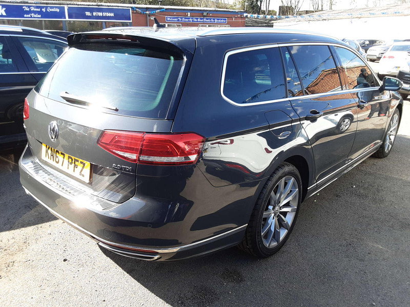 Volkswagen Passat 2.0 Passat R-Line TDI BlueMotion Technology Semi-Auto 5dr 5dr Automatic 2026