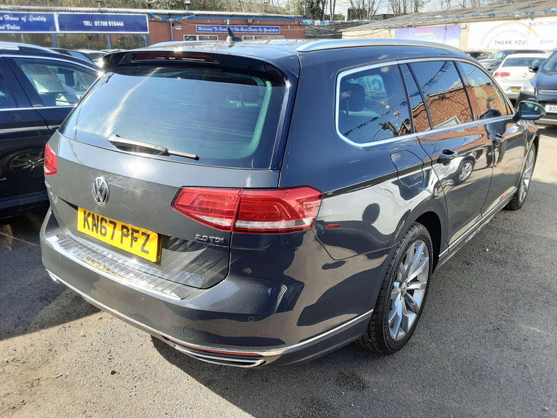 Volkswagen Passat 2.0 Passat R-Line TDI BlueMotion Technology Semi-Auto 5dr 5dr Automatic 2026