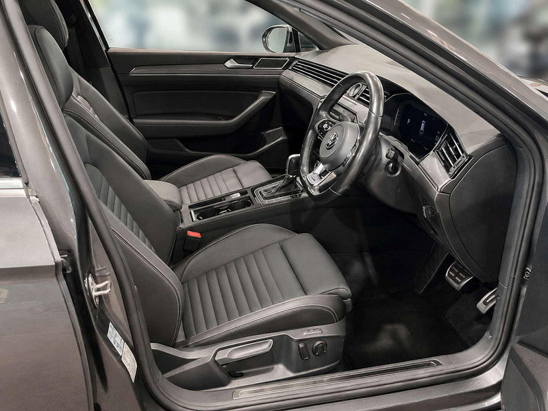 Volkswagen Passat 2.0 Passat R-Line TDI BlueMotion Technology Semi-Auto 5dr 5dr Automatic 2026