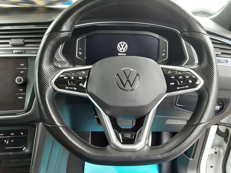 Volkswagen Tiguan 1.4 Tiguan R-Line TSi PHEV Semi-Auto 5dr 5dr Automatic 2026