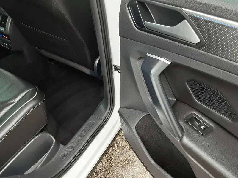 Volkswagen Tiguan 1.5 Tiguan R-Line TSi Semi-Auto 5dr 5dr Automatic 2026