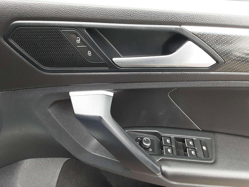 Volkswagen Tiguan 1.5 Tiguan R-Line TSi Semi-Auto 5dr 5dr Automatic 2026
