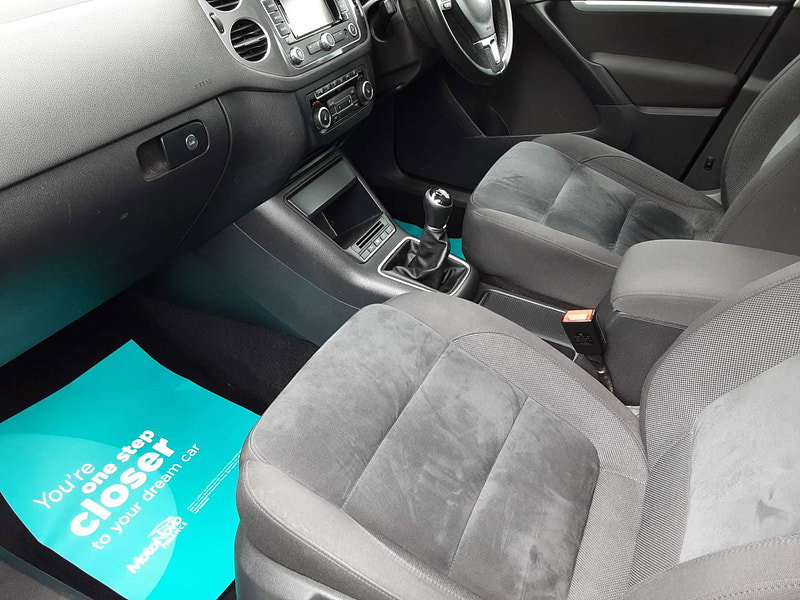 Volkswagen Tiguan 2.0 TDI BlueMotion Tech Match 2WD Euro 5 (s/s) 5dr 5dr Manual 2026