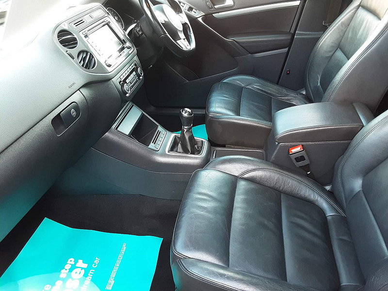 Volkswagen Tiguan 2.0 TDI BlueMotion Tech R-Line 4WD Euro 5 (s/s) 5dr 5dr Manual 2026