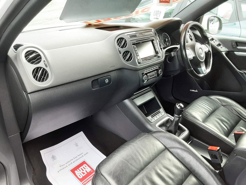 Volkswagen Tiguan 2.0 TDI BlueMotion Tech R-Line 4WD Euro 5 (s/s) 5dr (Nav) 5dr Manual 2026