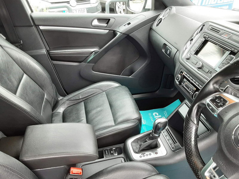 Volkswagen Tiguan 2.0 TDI BlueMotion Tech R-Line DSG 4WD Euro 5 (s/s) 5dr (Nav) 5dr Automatic 2026
