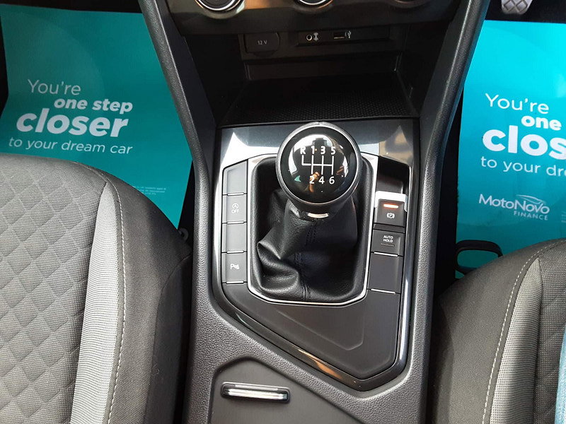 Volkswagen Tiguan 2.0 TDI BlueMotion Tech SE Navigation Euro 6 (s/s) 5dr 5dr Manual 2026